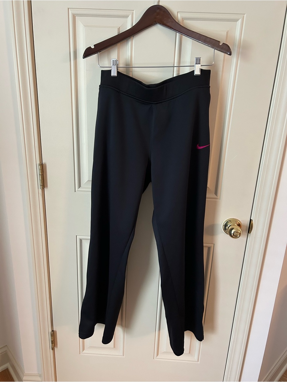 NIKE Vintage Black Workout Joggers DRI-FIT with Pink Swoosh Accent - Winter